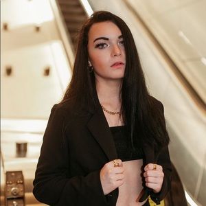 Meet your Posher, Sarah